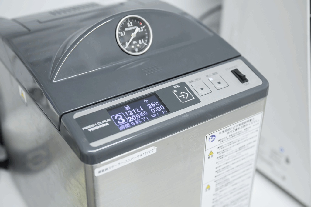 高圧蒸気滅菌器