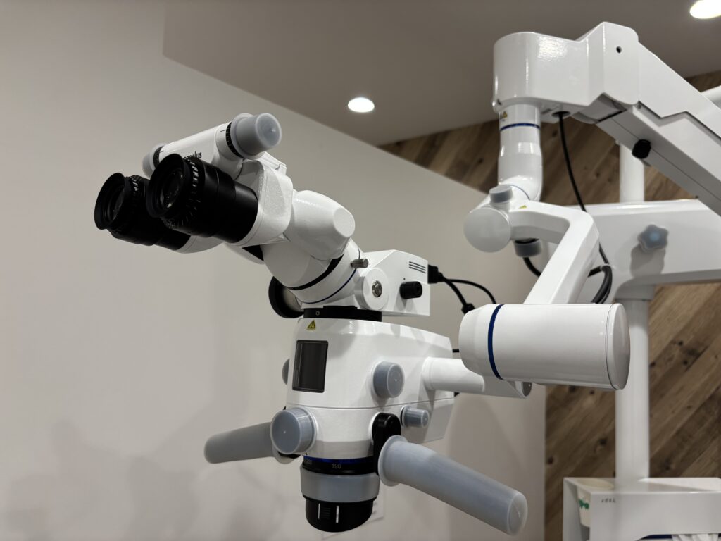 マイクロスコープ (根管治療)